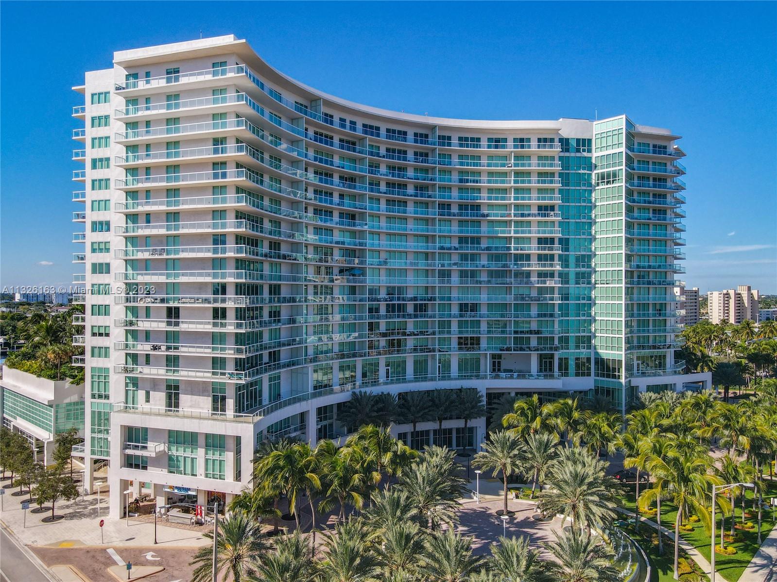1 N Ocean Blvd 104