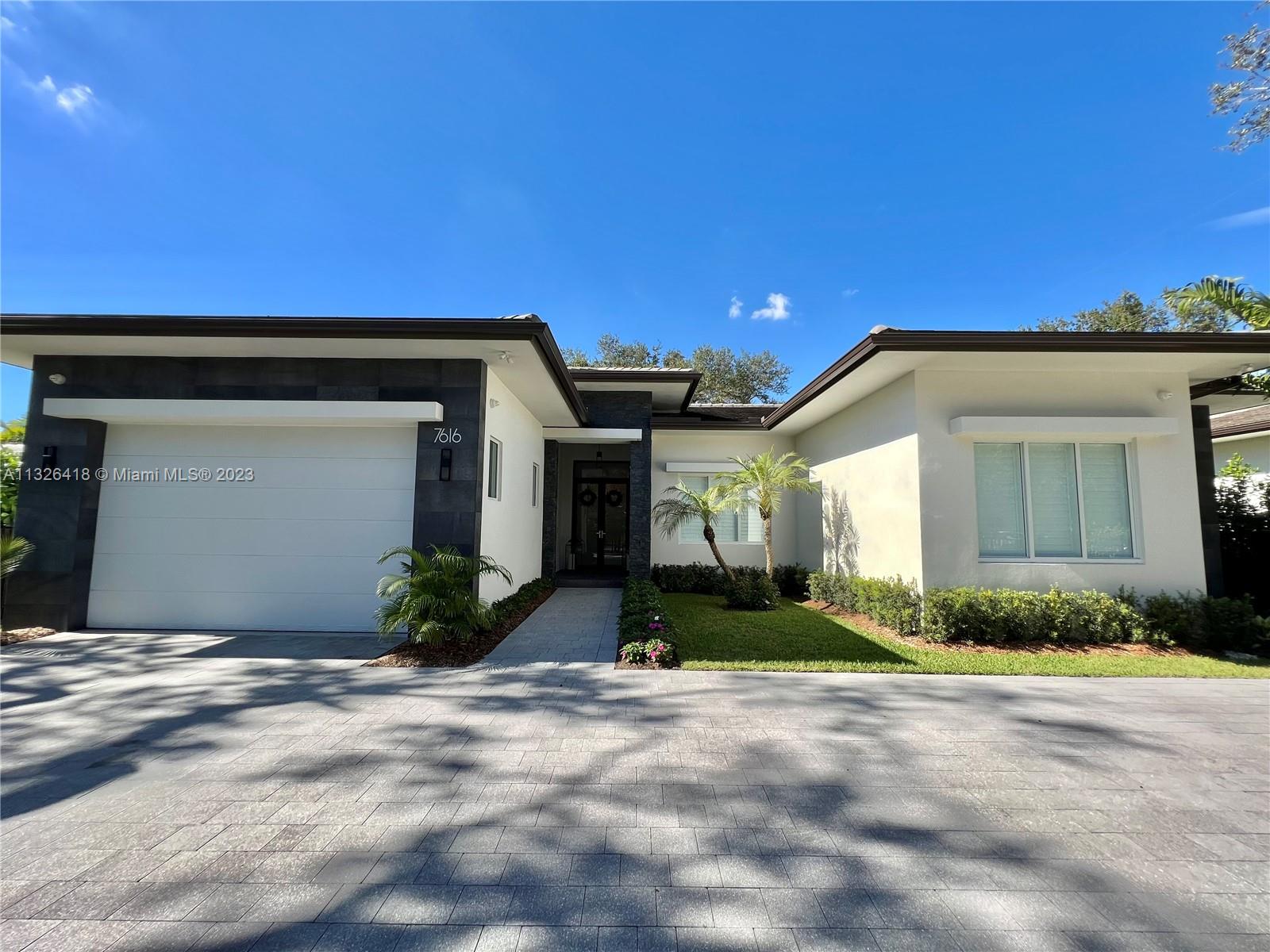 7616 SW 53rd Ave  For Sale A11326418, FL