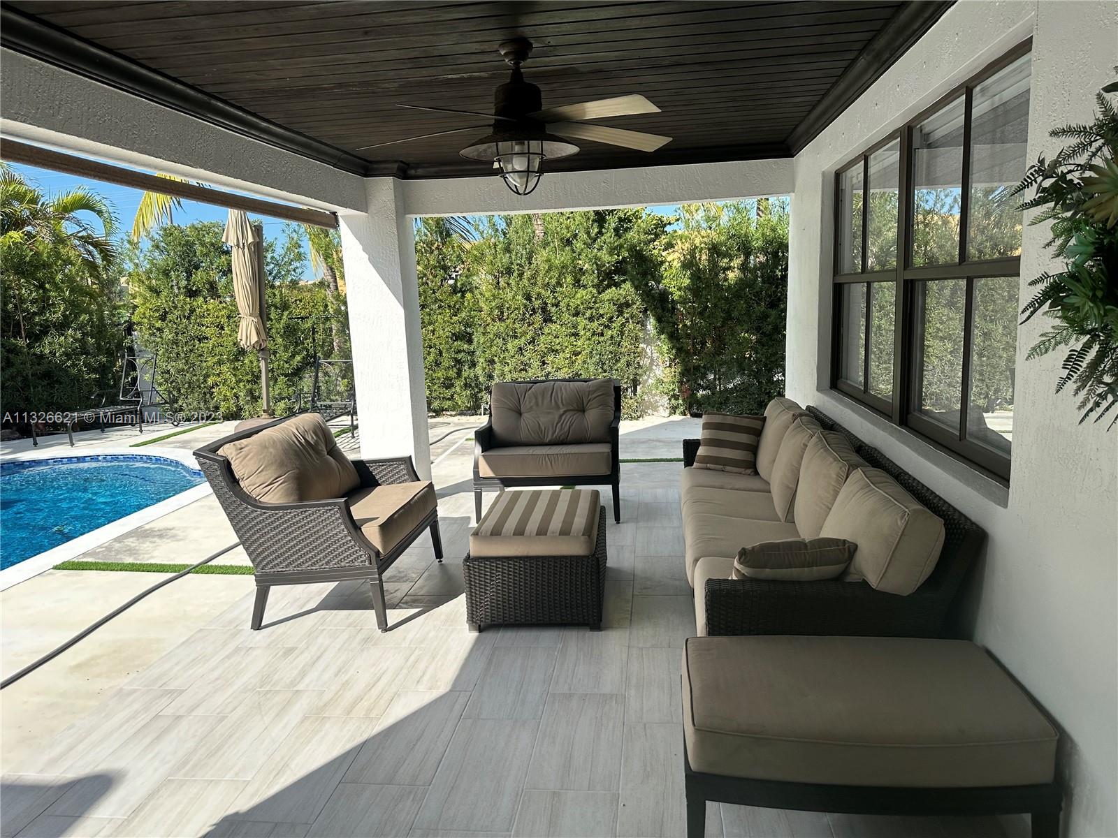 Photo 9 of 450 92nd Psge in Miami - MLS A11326621