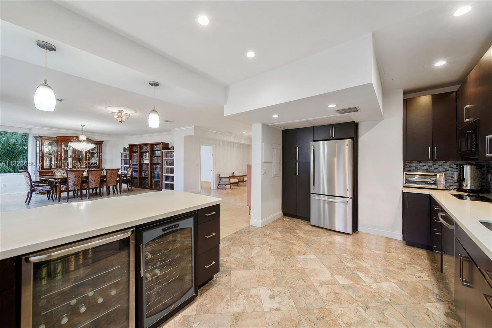 Listing Photo 12