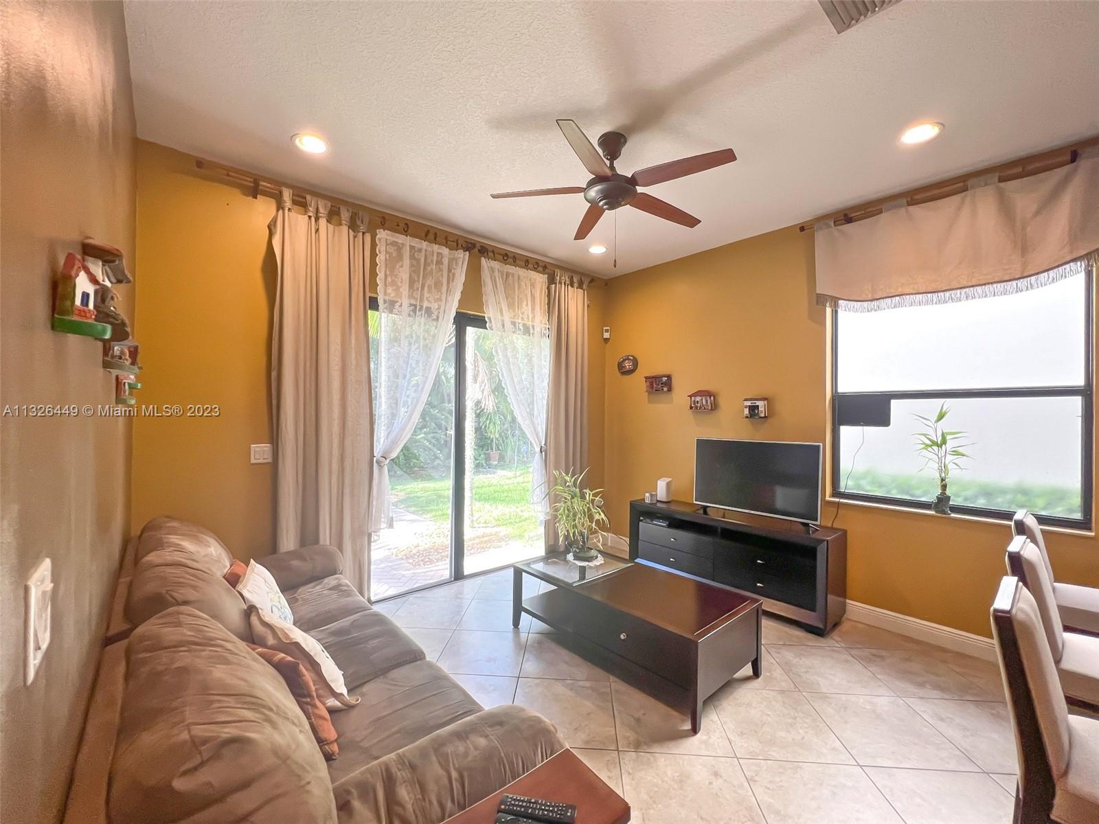 Listing Photo 16