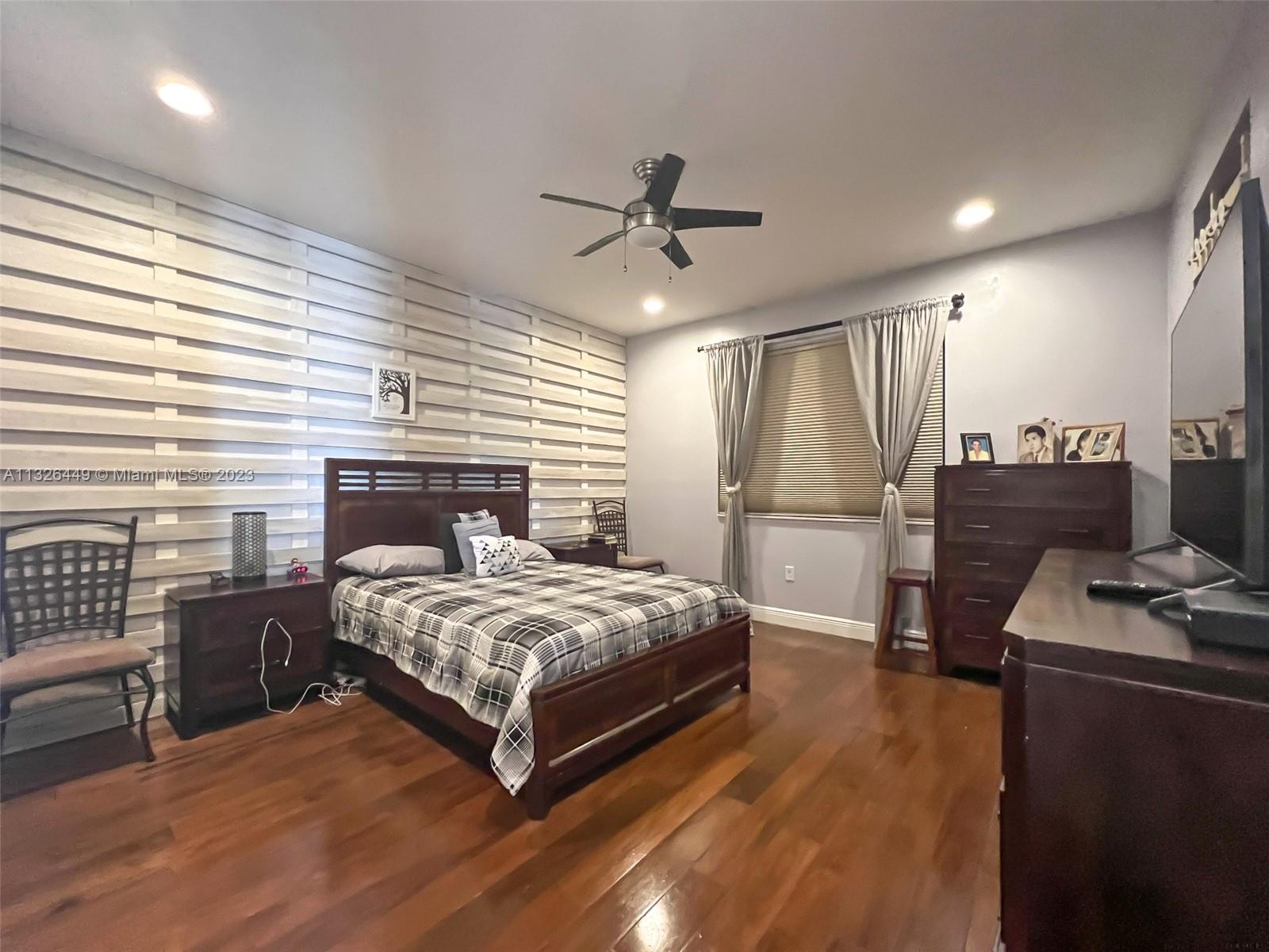 Listing Photo 43