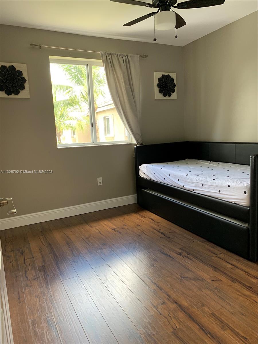 2306 SE 24th Ave 2306