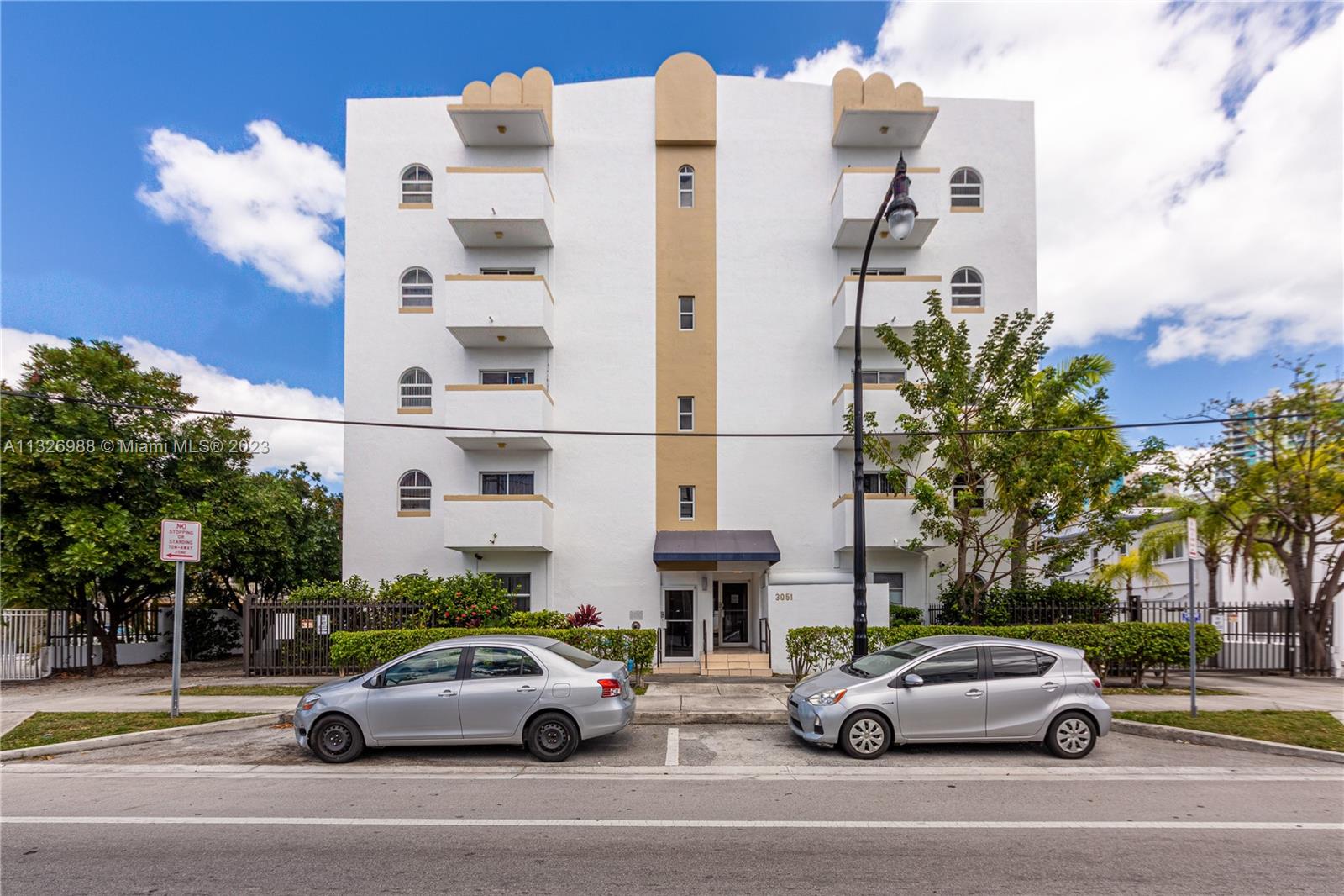 Live the Coconut Grove Lifestyle in this cozy 2BR/2BA unit at Grove Palms II. Porcelanato floors throughout, in- unit washer & dryer and private balcony overlooking the grove. The building is walking distance to Bayfront, parks, marinas, shoppings malls, restaurants and more. Secure building, 1 gated assigned parking spaces and guest parking.