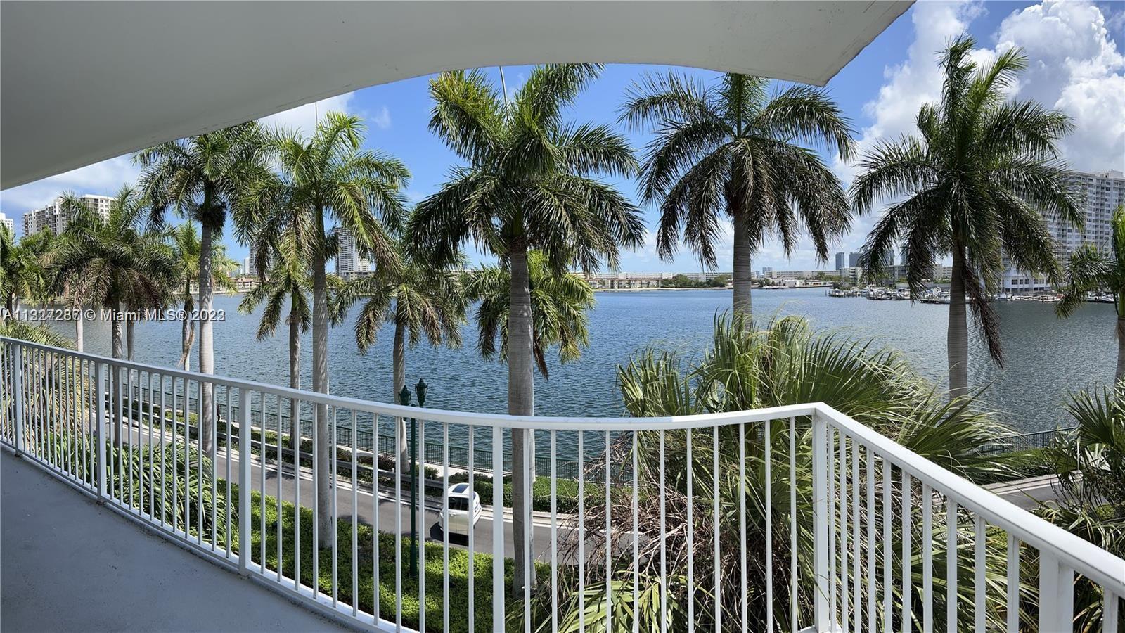 , Aventura, FL 33160