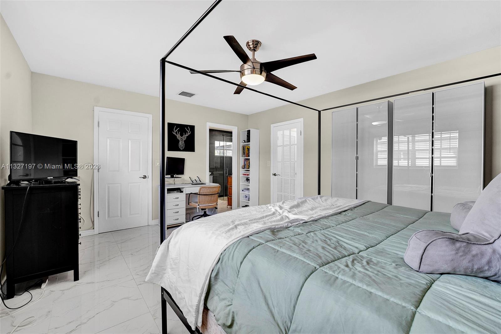Listing Photo 18