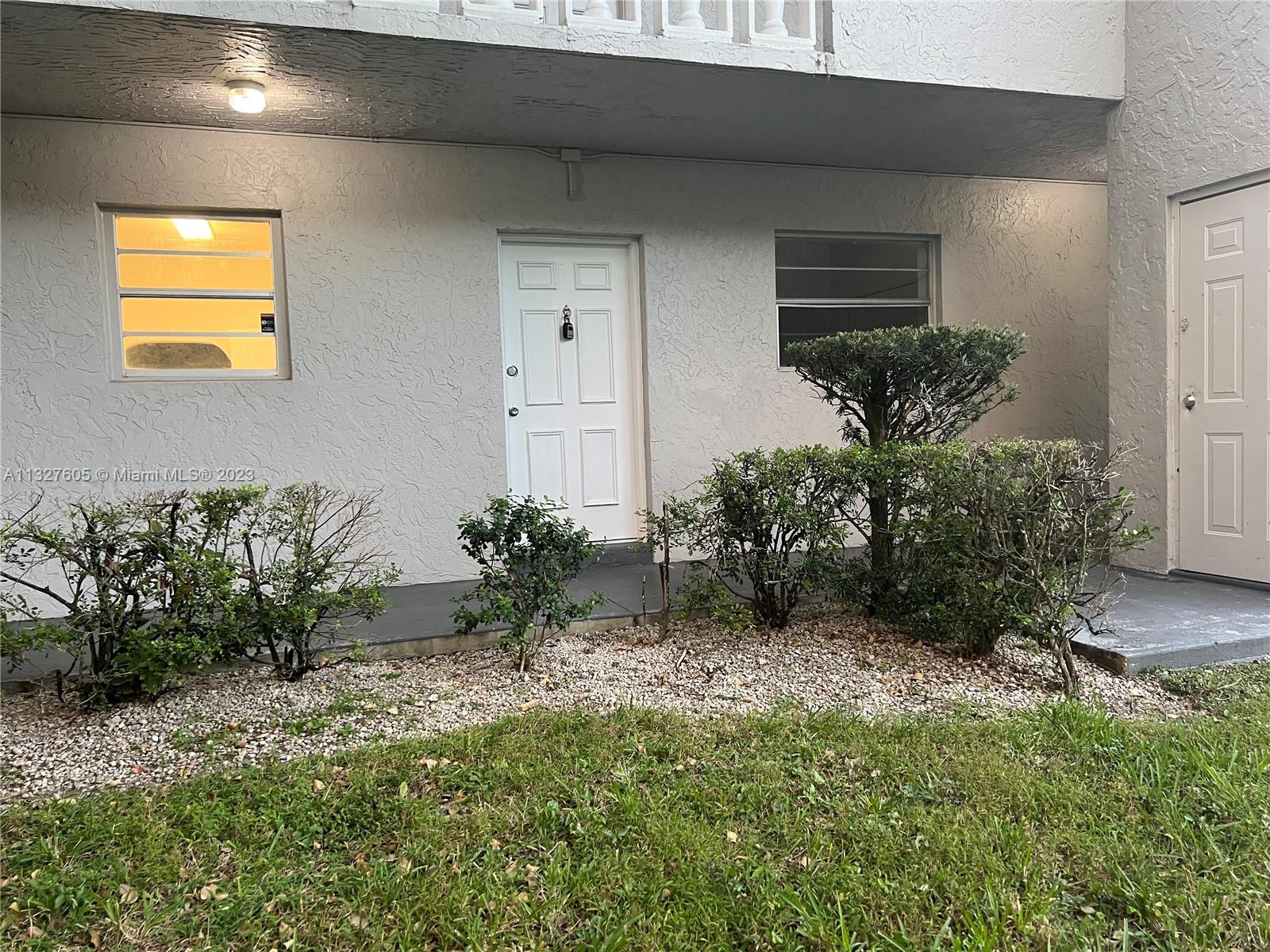 Live close to everything, Condo in prime location. Fully remodeled condo at VILLAGE HOMES & CONDOS in Palmetto Bay, feature 2 bedrooms, 1 bathroom, freshly painted, Stainless Steel appliances will be placed in unit. Easy to show.