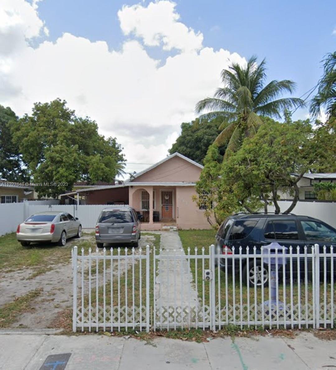1062 NW 25th St  For Sale A11327648, FL
