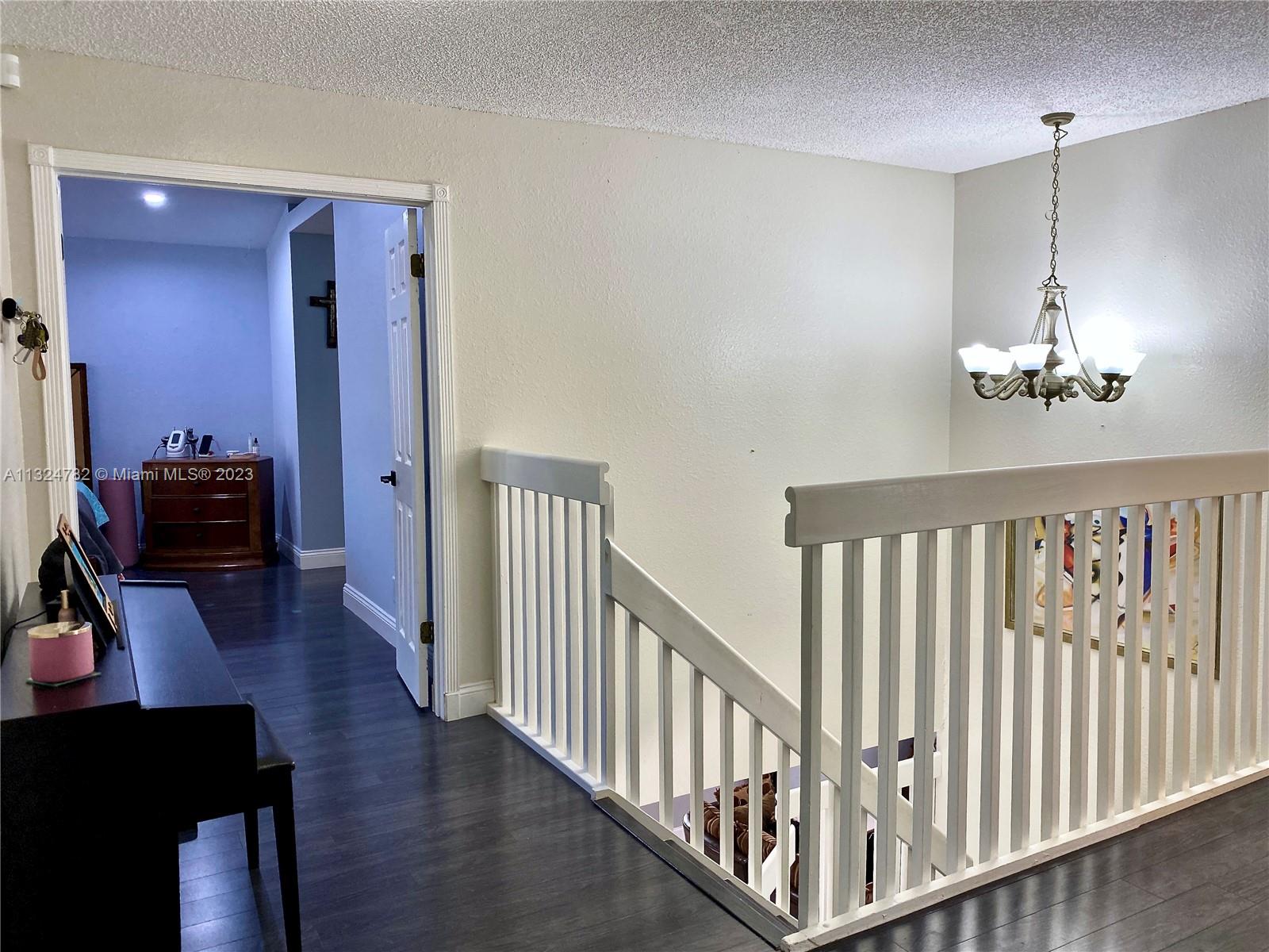 Listing Photo 14