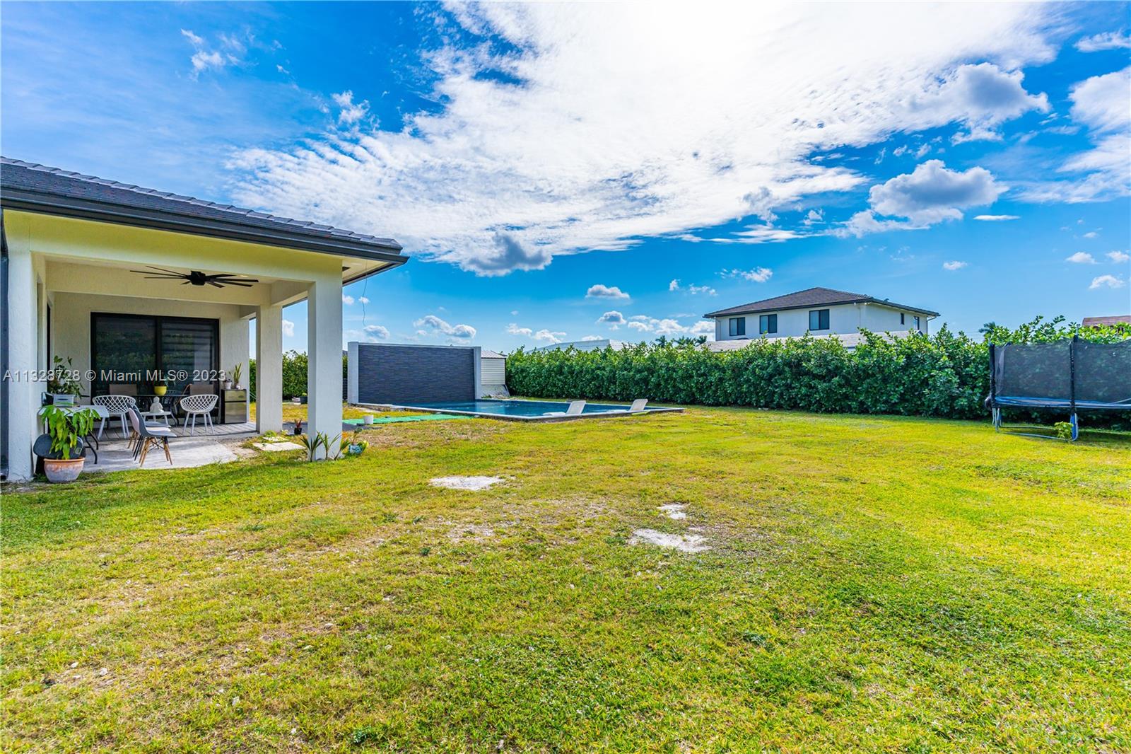Listing Photo 19