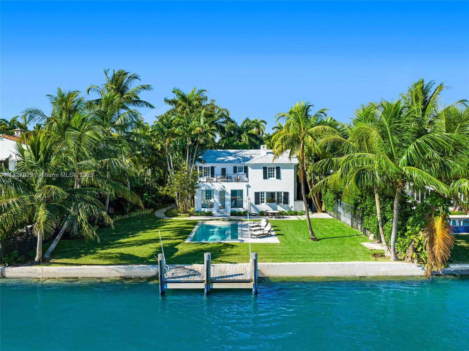 251 E San Marino Dr  For Sale A11327929, FL