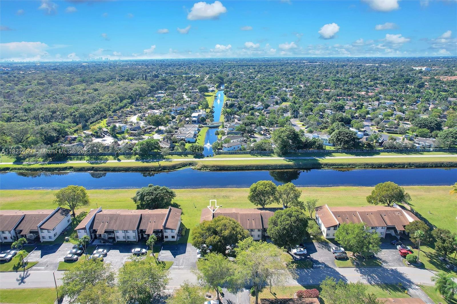 Corner unit with Tremendous View of Canal