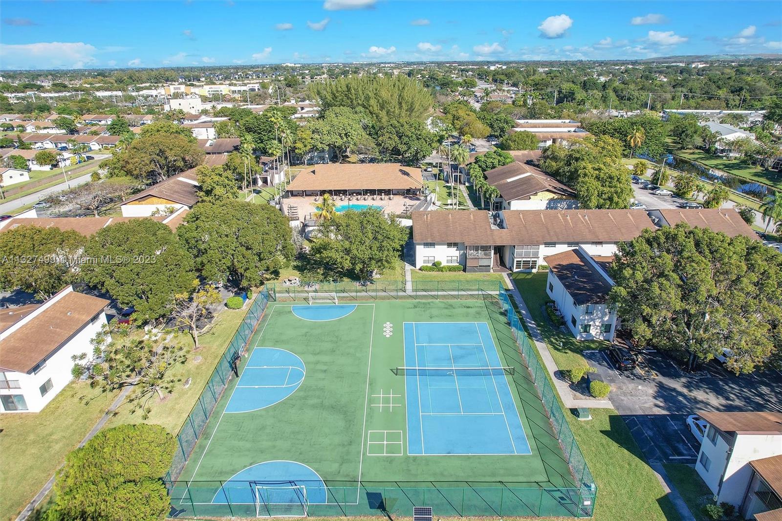 Community Tennis Courts