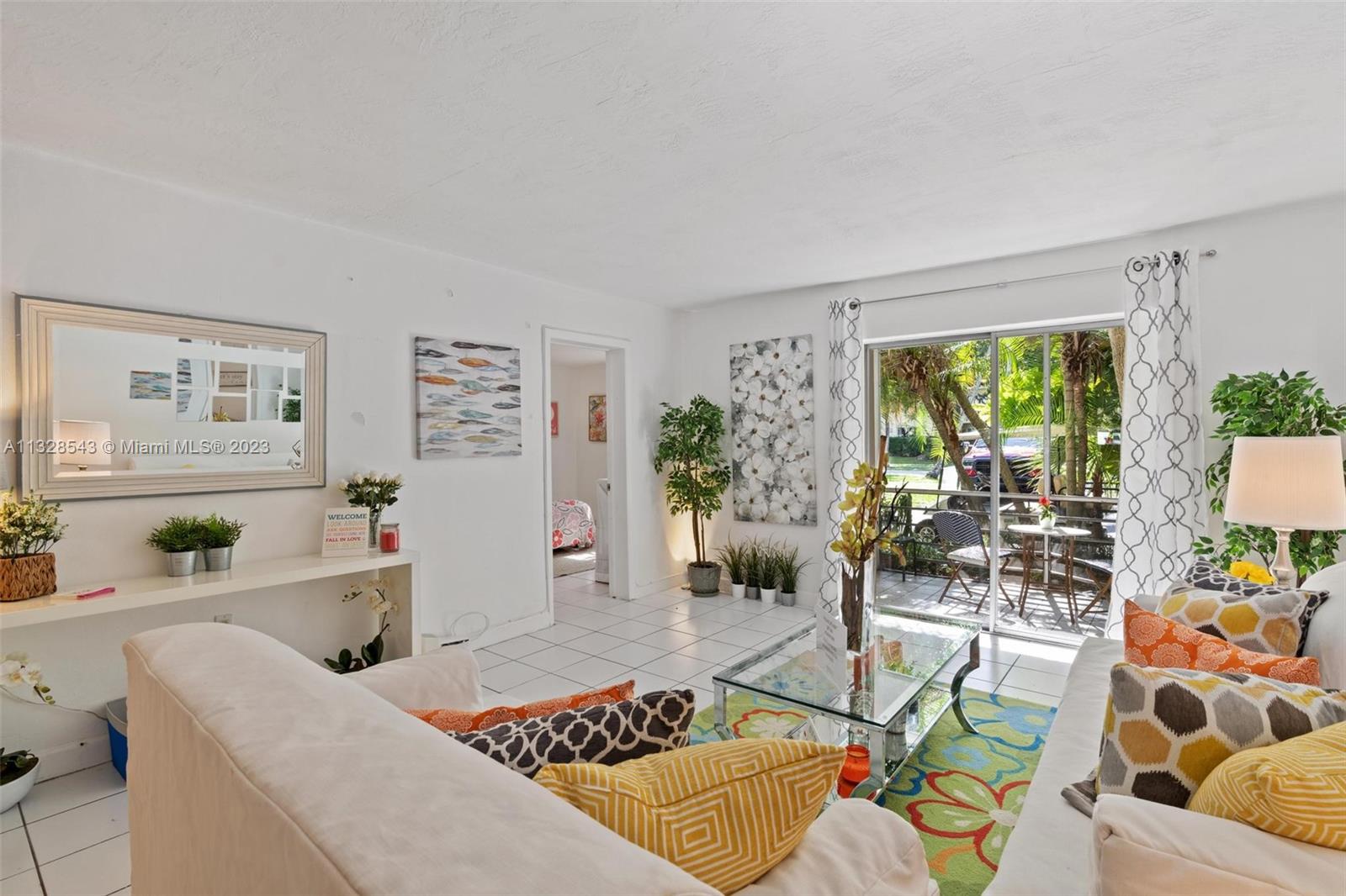 201 Galen Dr 110, Key Biscayne, FL 33149