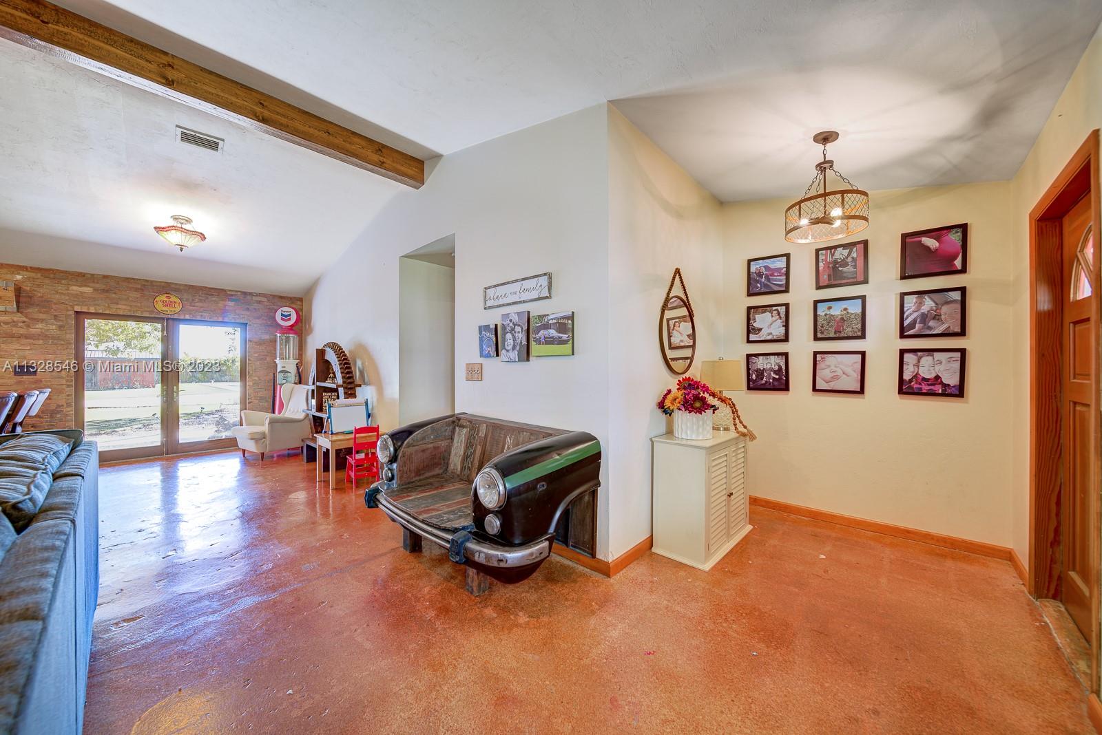 Listing Photo 19