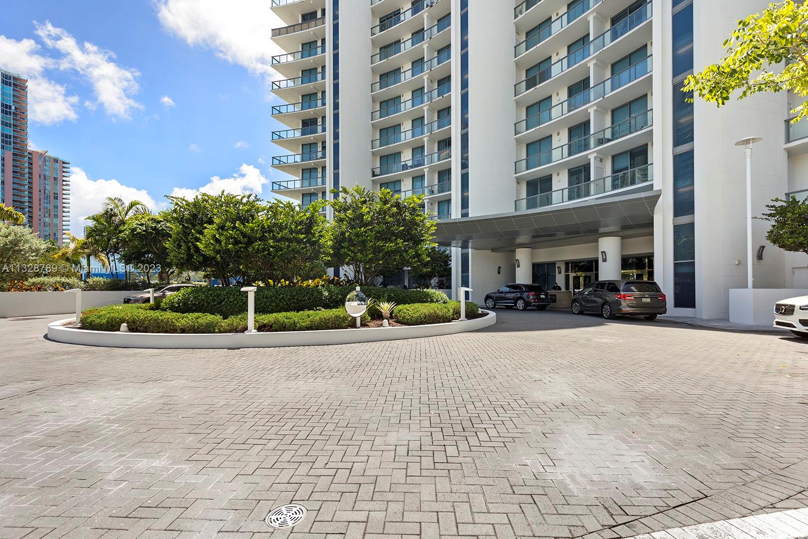 Amazing prime line unit at Echo Aventura with the most exquisite intercoastal view. This is a spectacular residence with private elevator foyer. The unit has 3 bedrooms, 4.5
bathrooms , plus service suite and laundry room. The unit has wood floor on all bedrooms and title throughout the unit, smart home system technology and luxury finishes. Gourmet
kitchen with gas stove, subzero refrigerator, and top of the line appliances. Oversized balcony with amazing view, high ceilings, floor to ceiling glass and doors to balconies. The
balcony has a summer kitchen perfect for an afternoon barbecue. A 4000 square feet State of the art amenities with infinity-edge pool, state of the art fitness center, new
playground, pool-table, BBQ area, massage room! This is a must see unit.