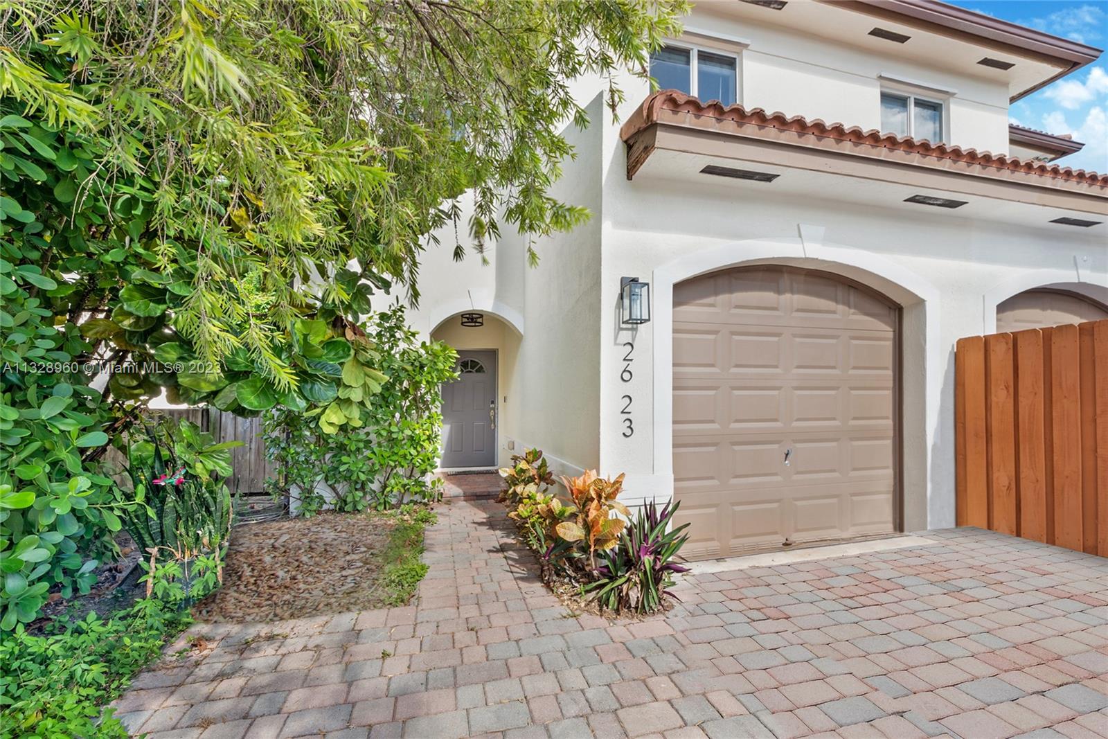 2623 SW 18th St #2623 For Sale A11328960, FL
