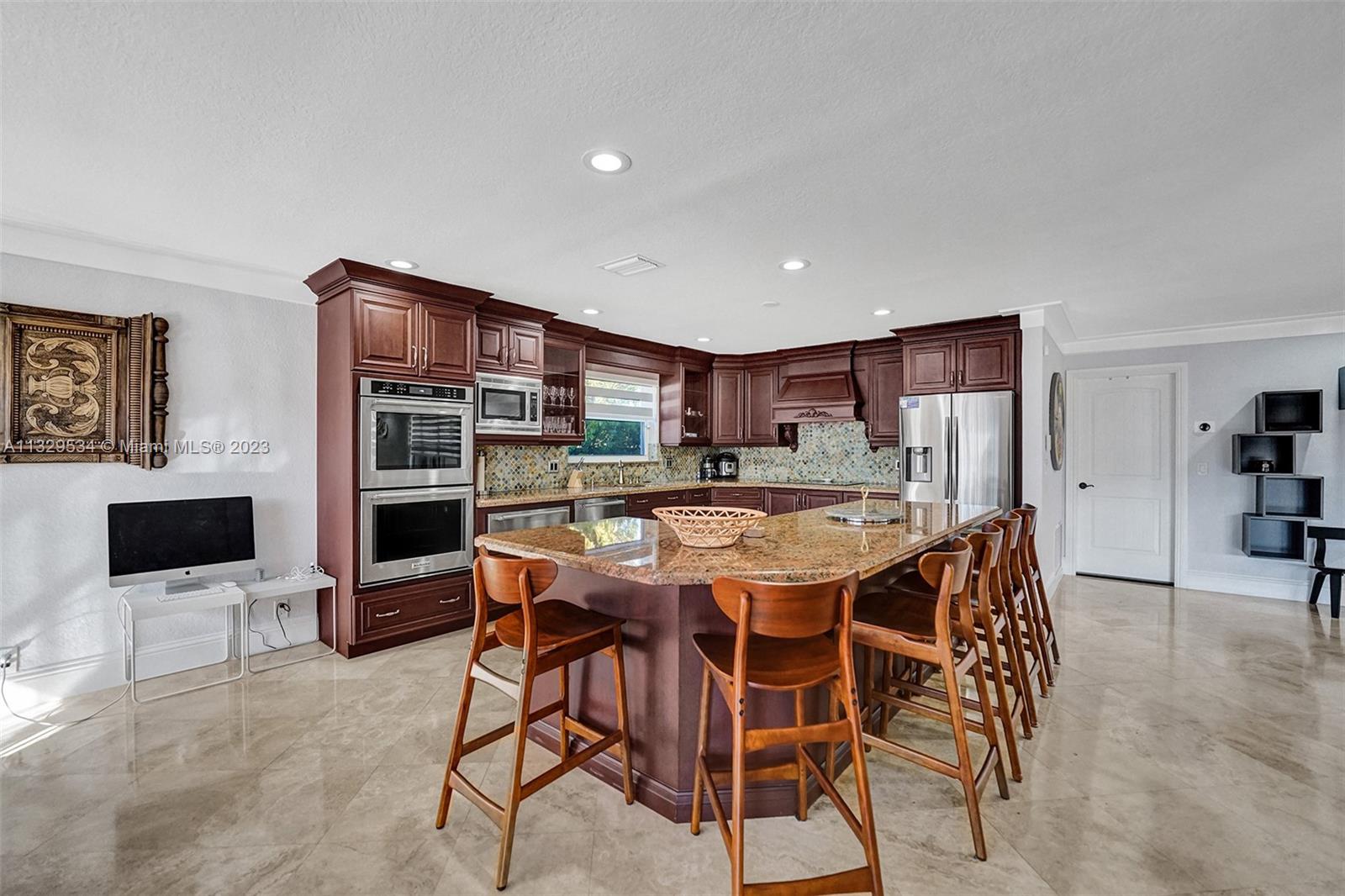 Listing Photo 15