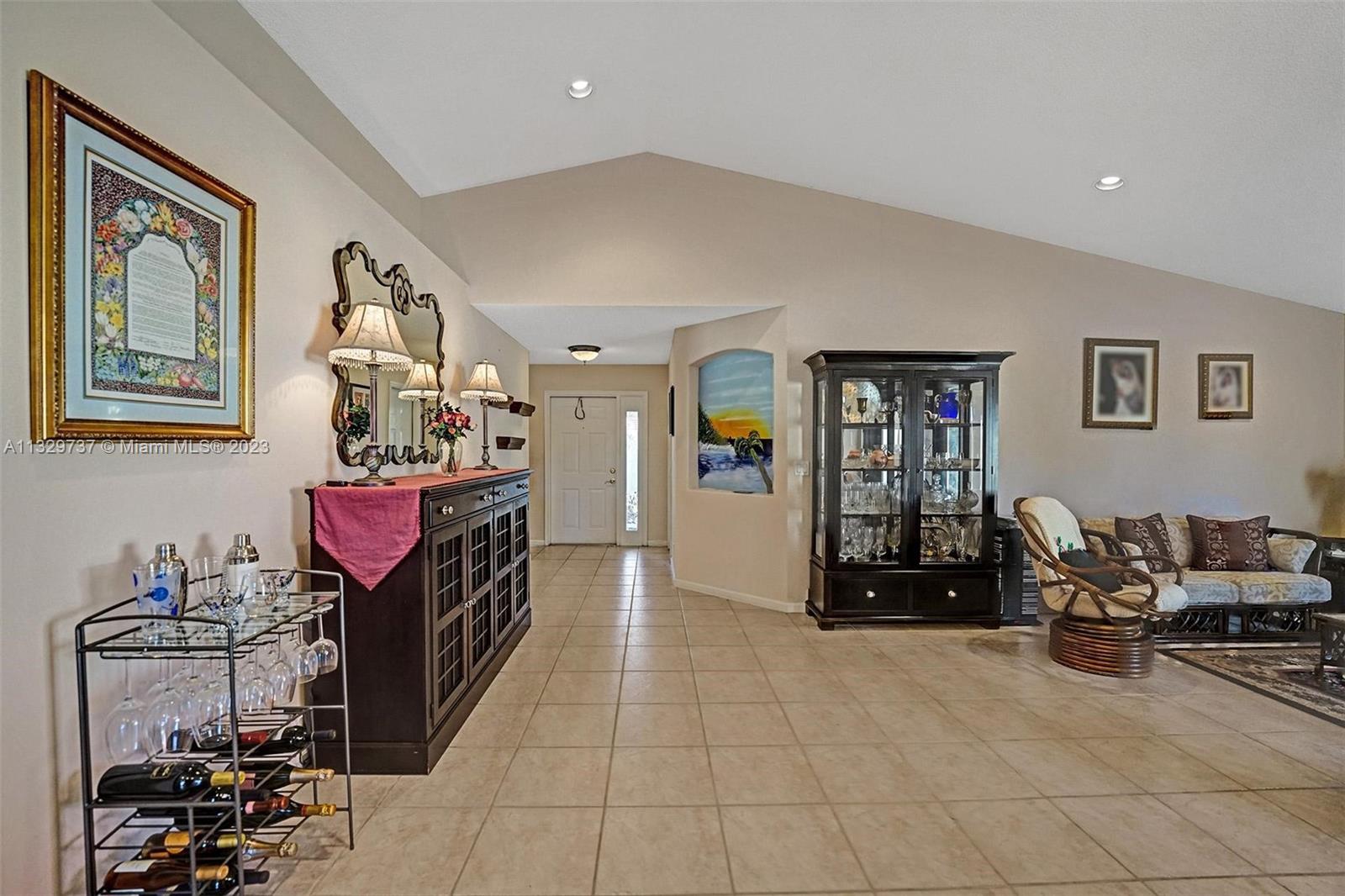 Listing Photo 18