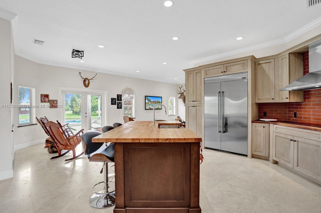 Listing Photo 15