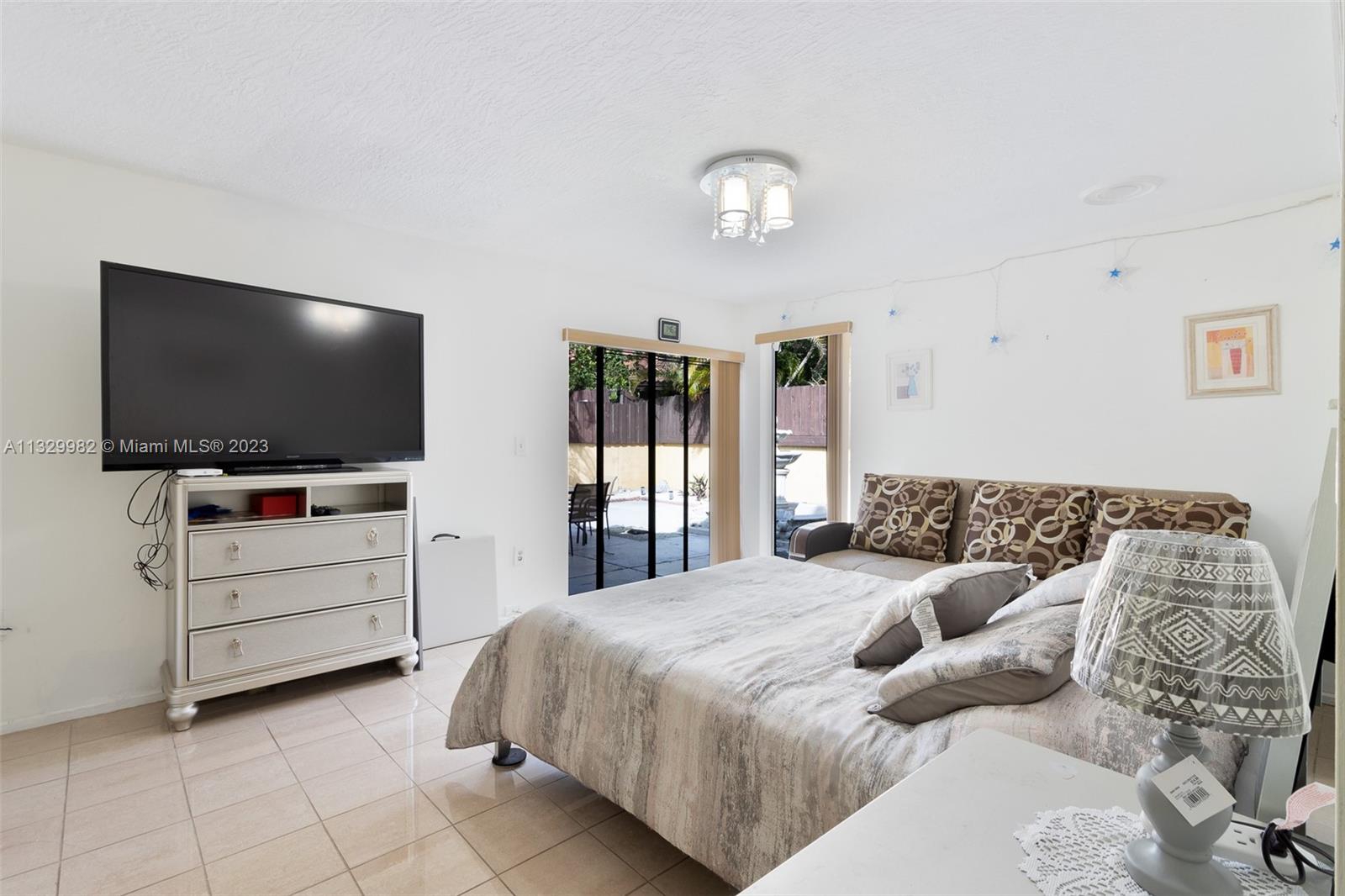 Listing Photo 16