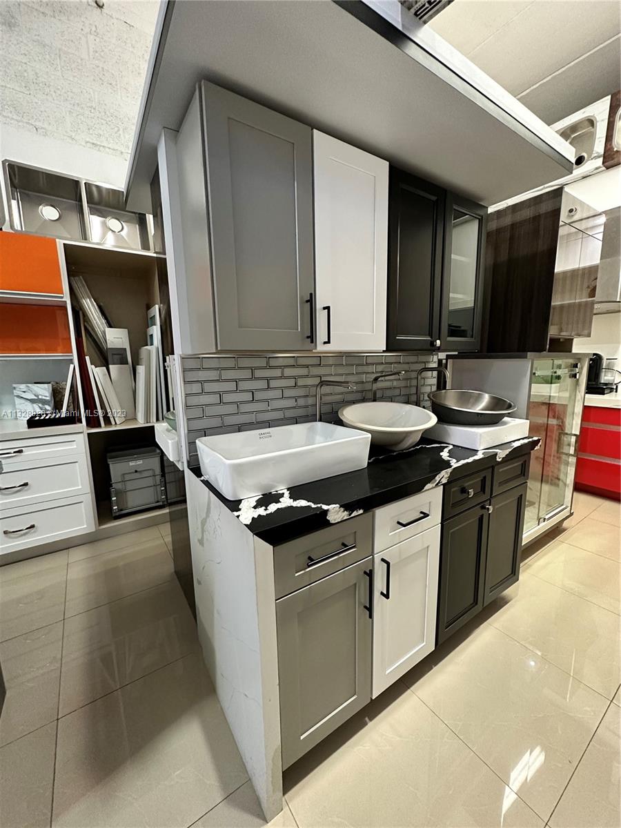 Undisclosed For Sale A11328928, FL