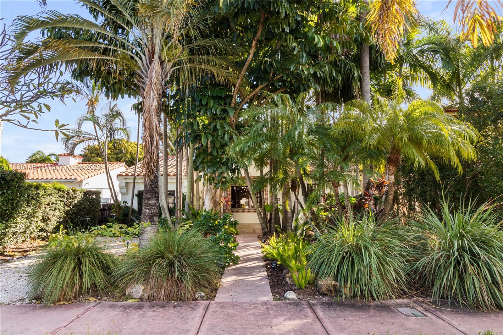 4531  Sheridan Ave  For Sale A11330148, FL