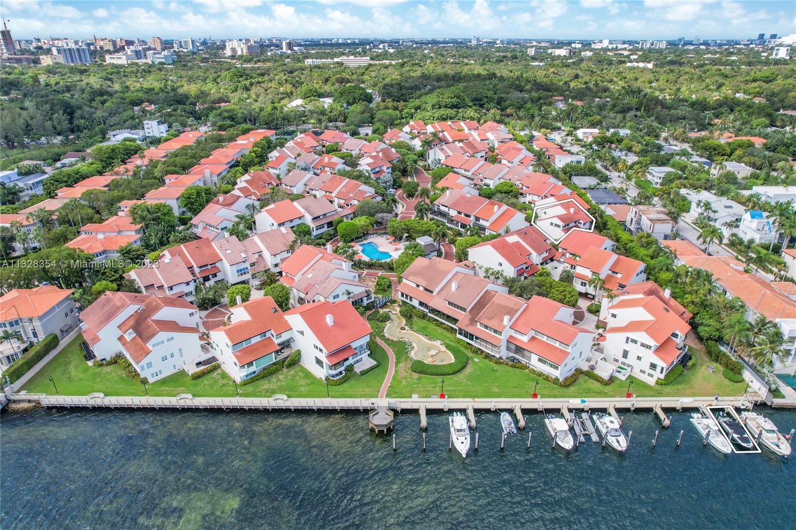 L'Hermitage is an 11.5-acre waterfront community directly on Biscayne Bay. It has always been considered one of the best places to live in Coconut Grove.