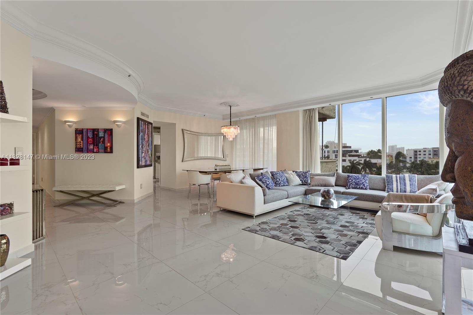 Listing Photo 8