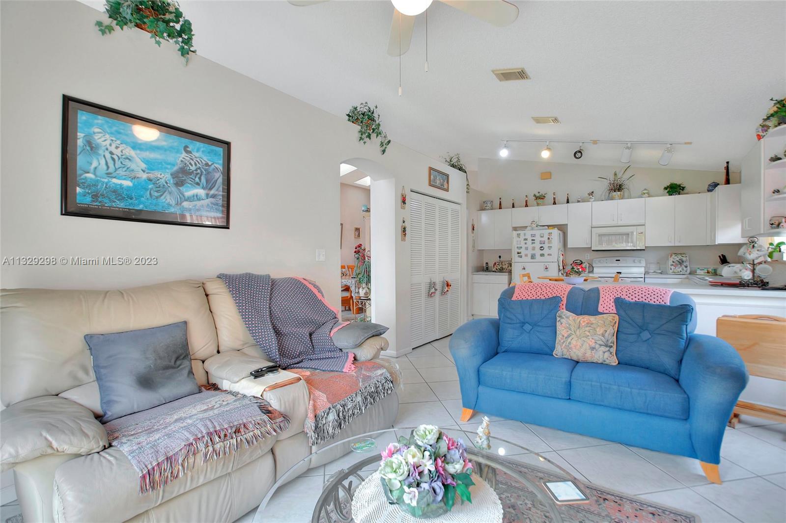 Listing Photo 16