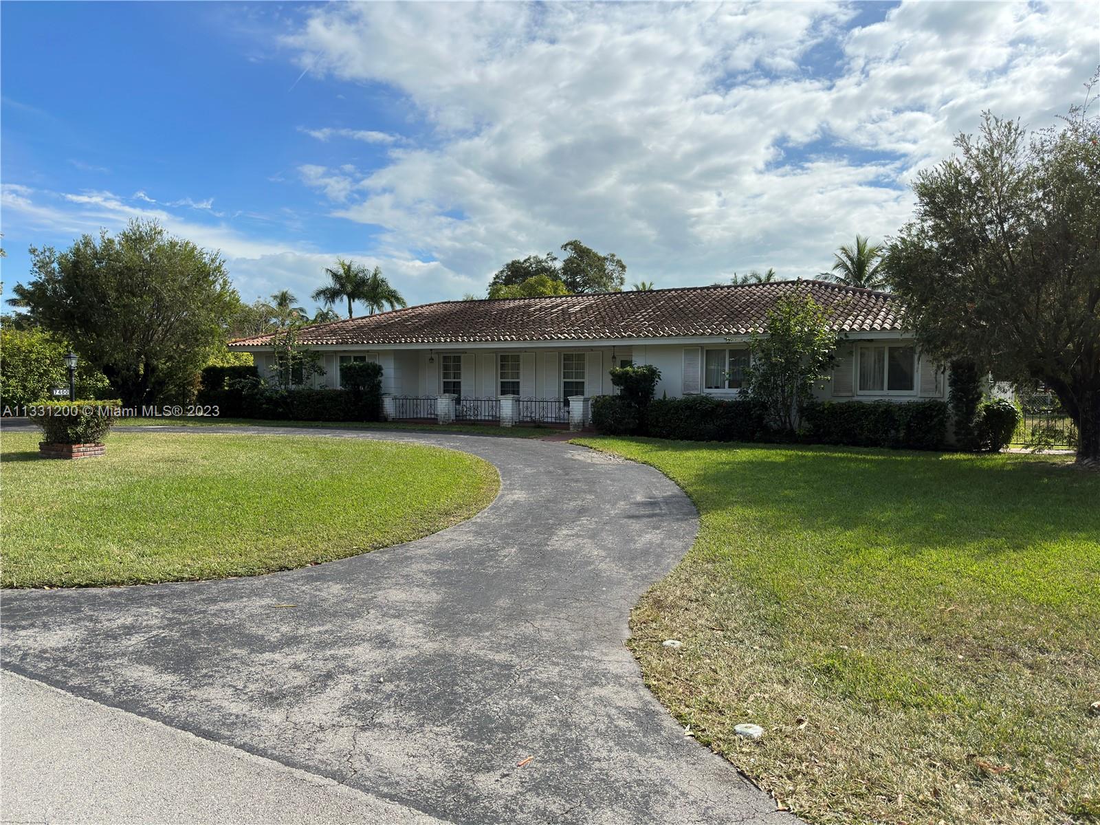 7400 SW 159th Ter  For Sale A11331200, FL