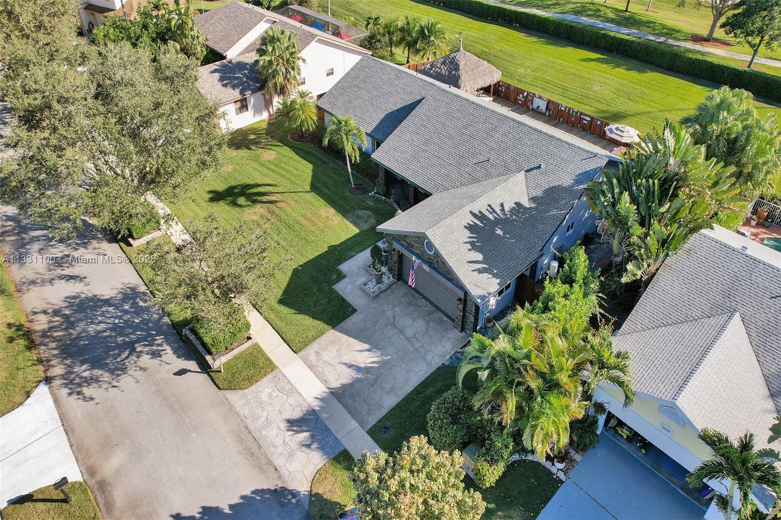 Listing Photo 11