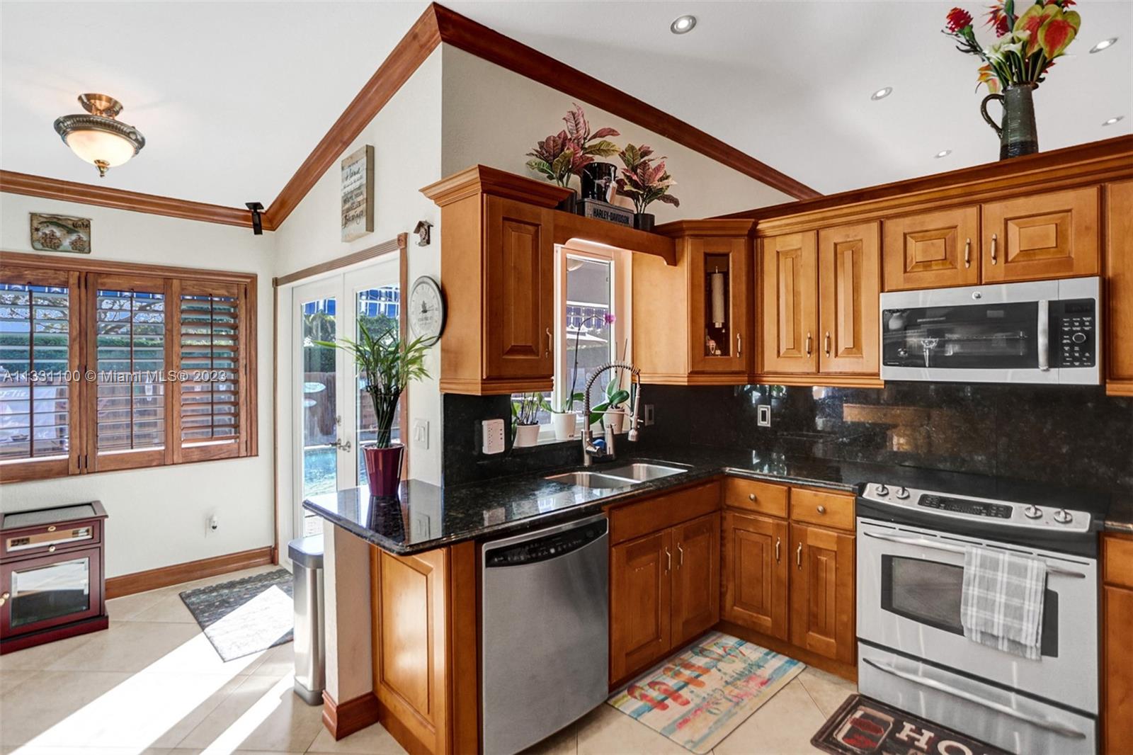 Listing Photo 17
