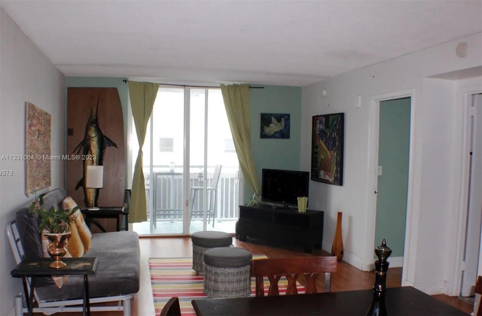 Listing Photo 8