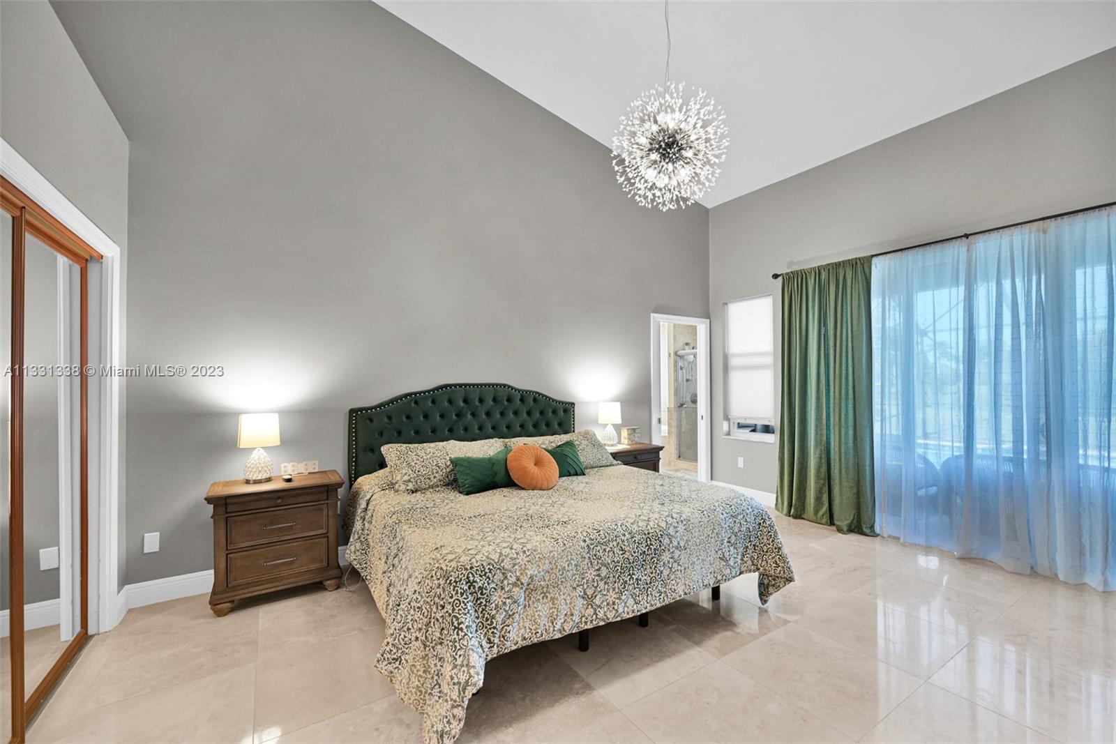 Listing Photo 17