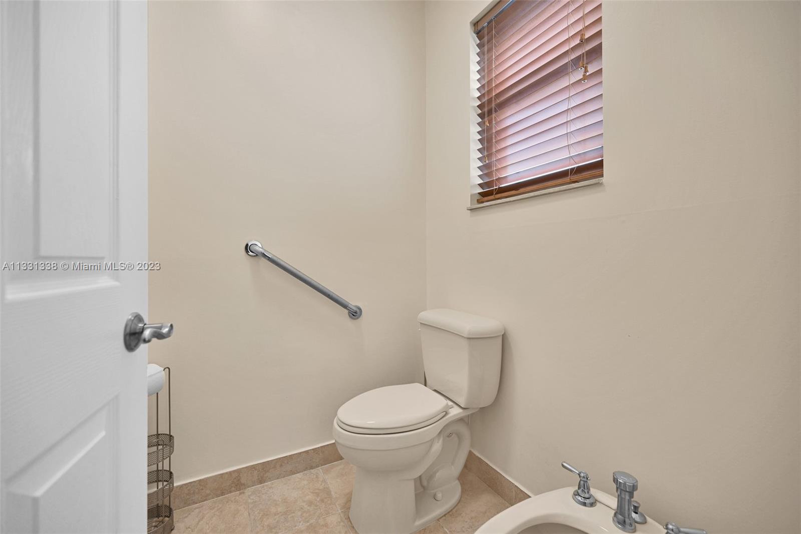 Listing Photo 20