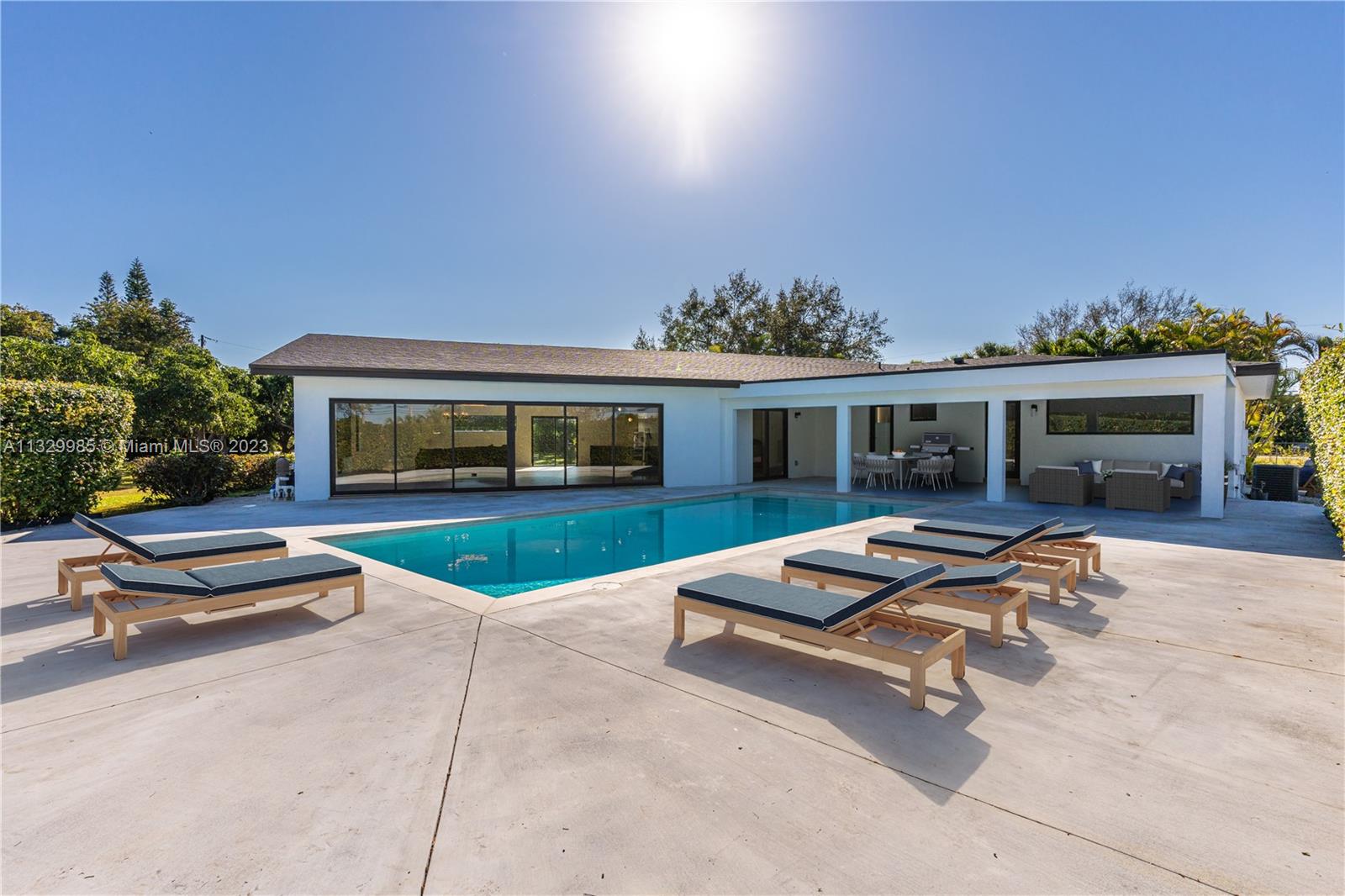 Pool/Patio