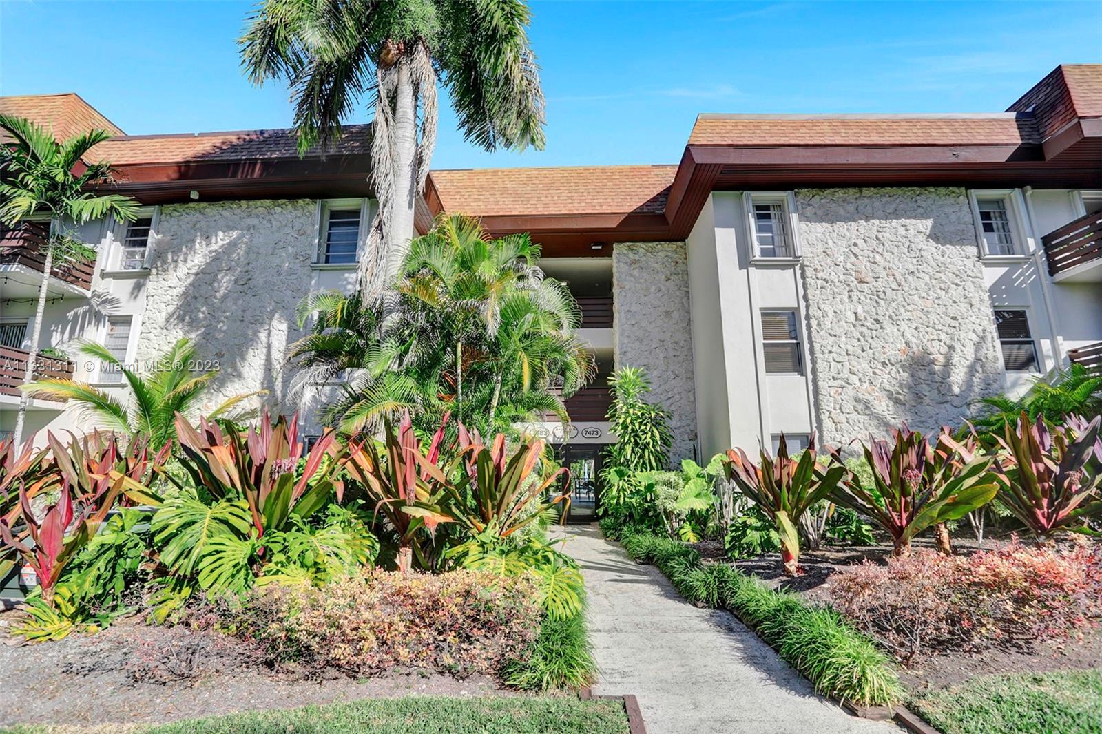 Totally updated/renovated condo. Brand new appliances and upgraded AC. Centrally located right behind Dadeland mall! Beautiful & gorgeous condo on first floor with a private oasis garden view! Come and make this space your own turn key and ready to move in!