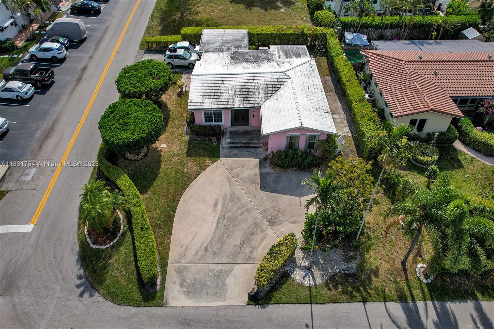 244 Hibiscus Ave, Lauderdale By The Sea, Florida 33308