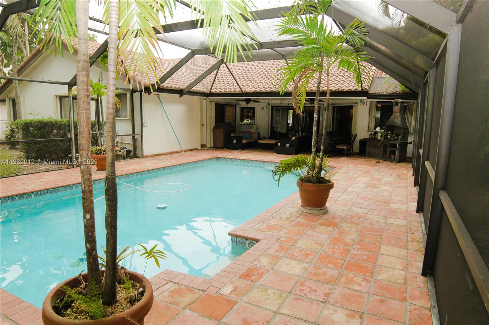 Screened Patio/Pool