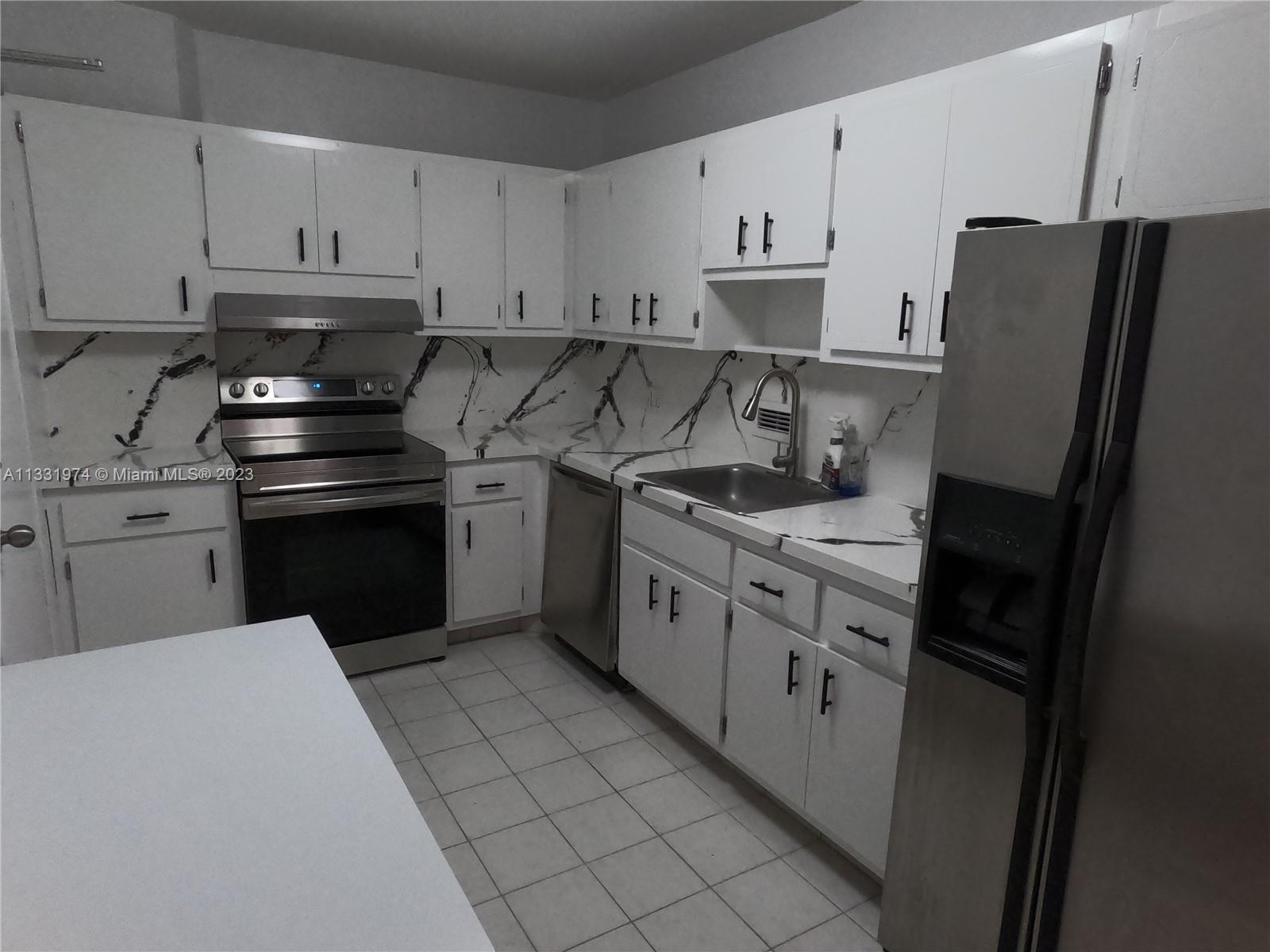 10185  Collins Ave #421 For Sale A11331974, FL