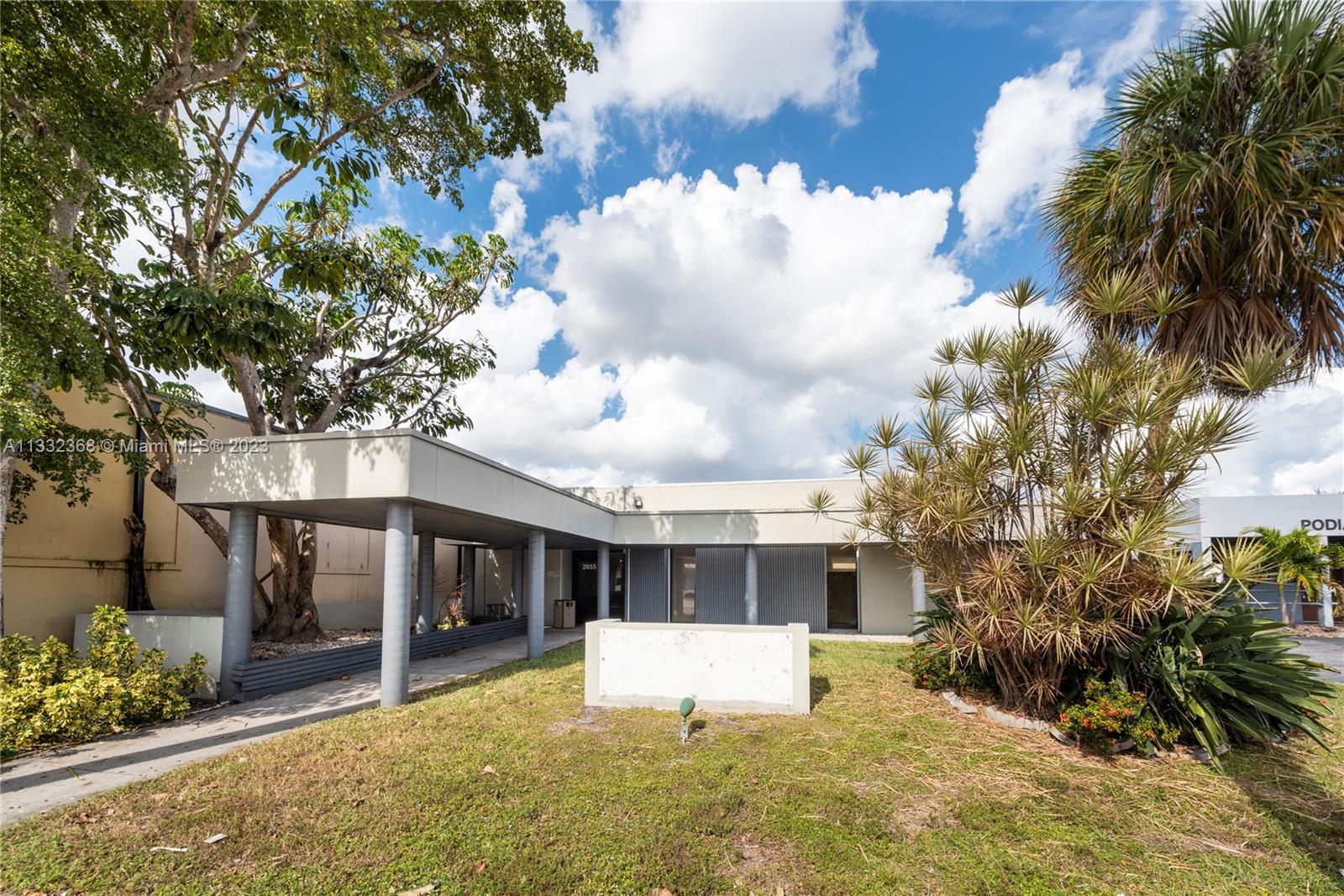 Located in East Hollywood. Subject property is 6,131 SF with ample parking. The great fully buildout property has great visibility and monument signage in a high-traffic area with over 50,000 cars per day. Perfect for a medical office space $35.00 p/SF NNN. Ready for move-in.