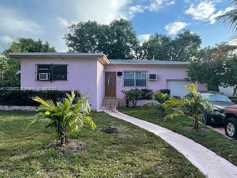 840 NE 147th St