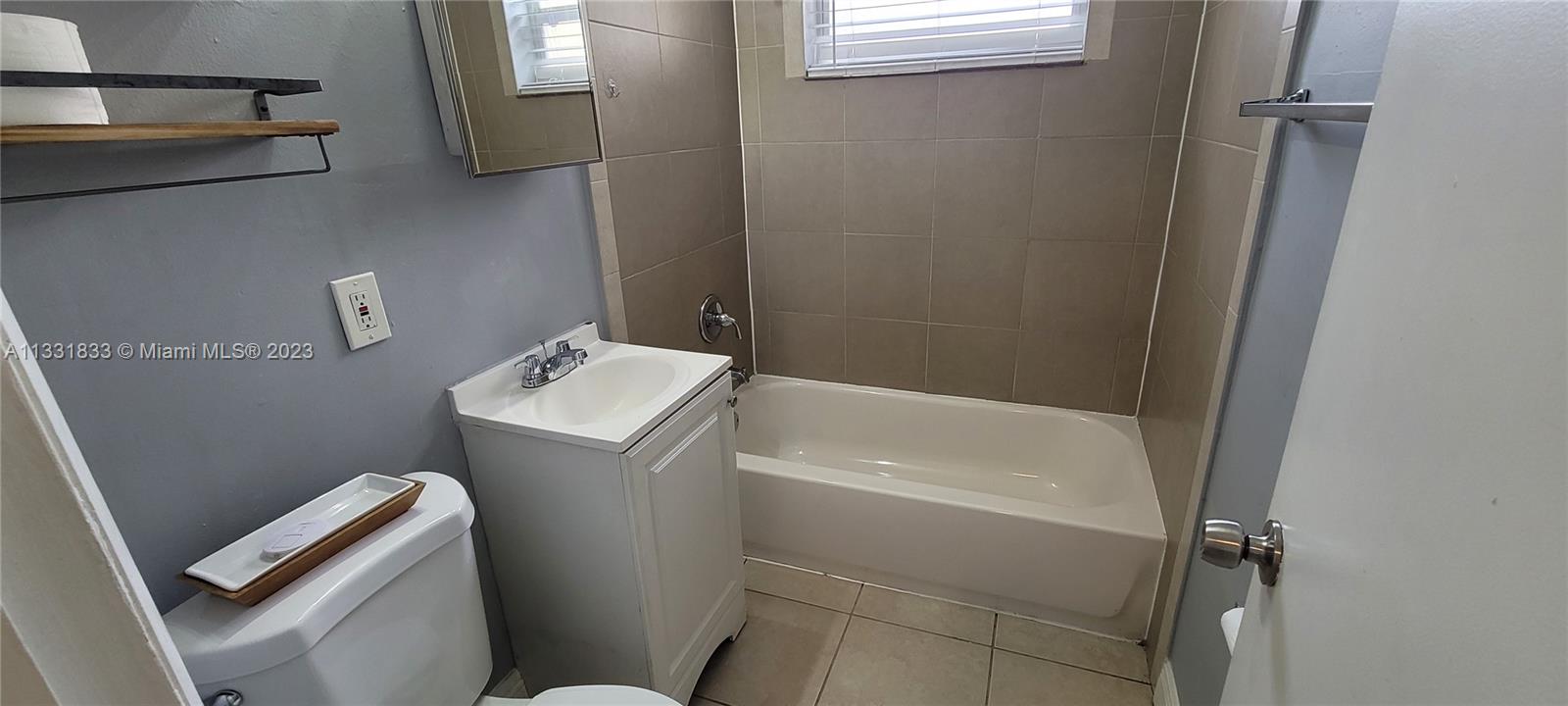 Listing Photo 14