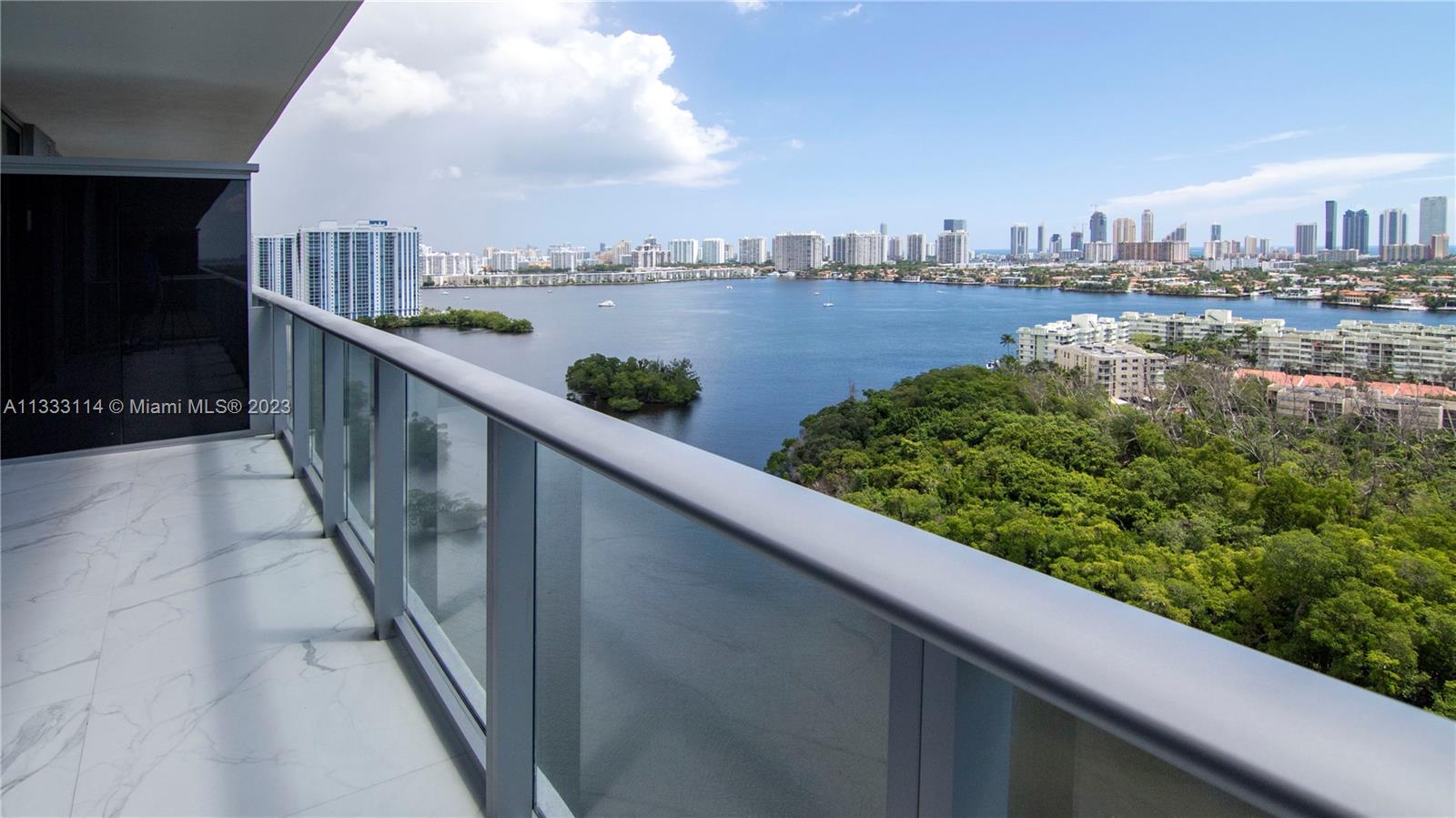 Great Private Balcony with amazing 180 views from North Aventura, East Sunny Isles and South amazing Oleta Park View and of course - water!