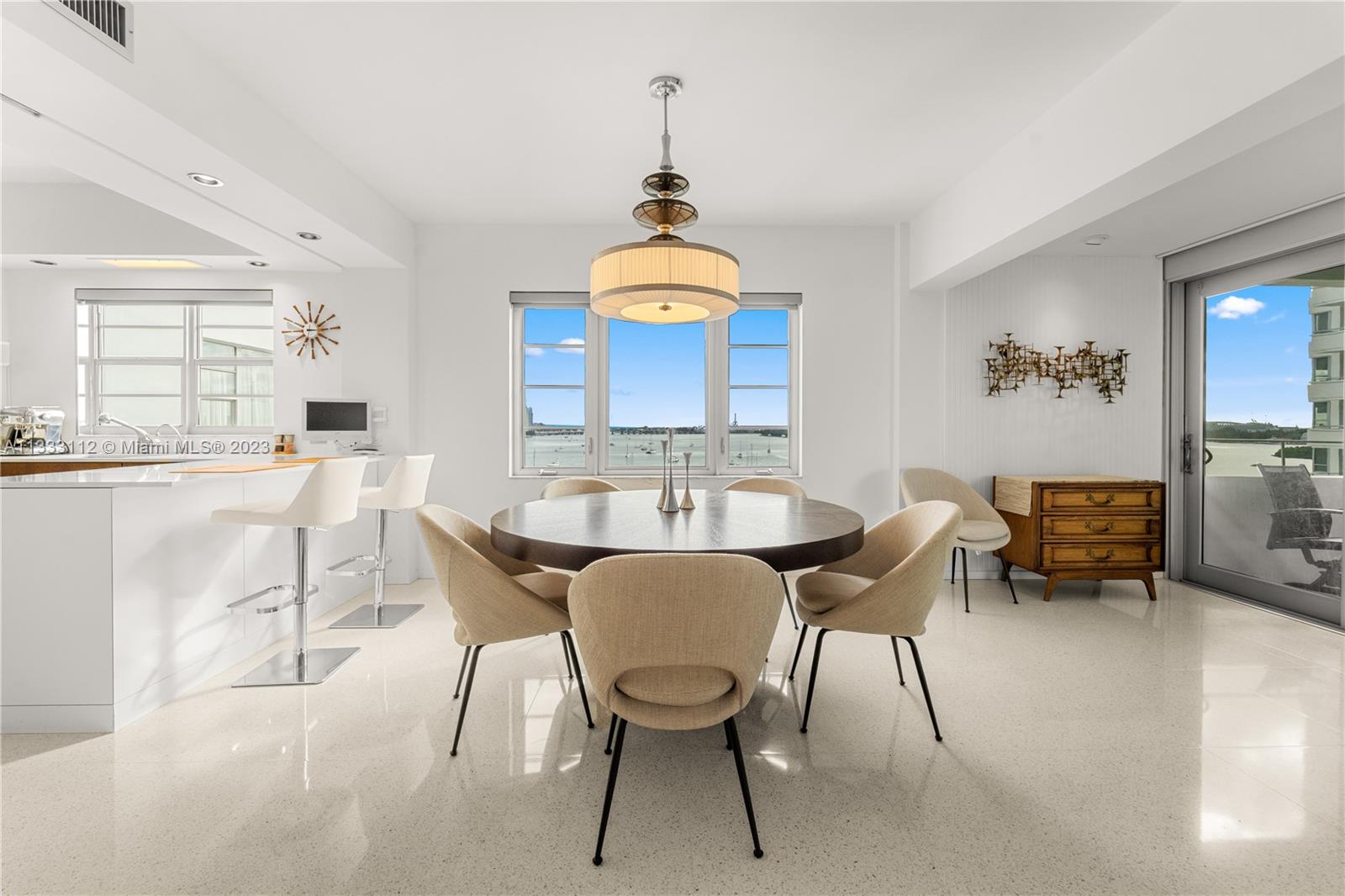 16  Island Ave #8D For Sale A11333112, FL