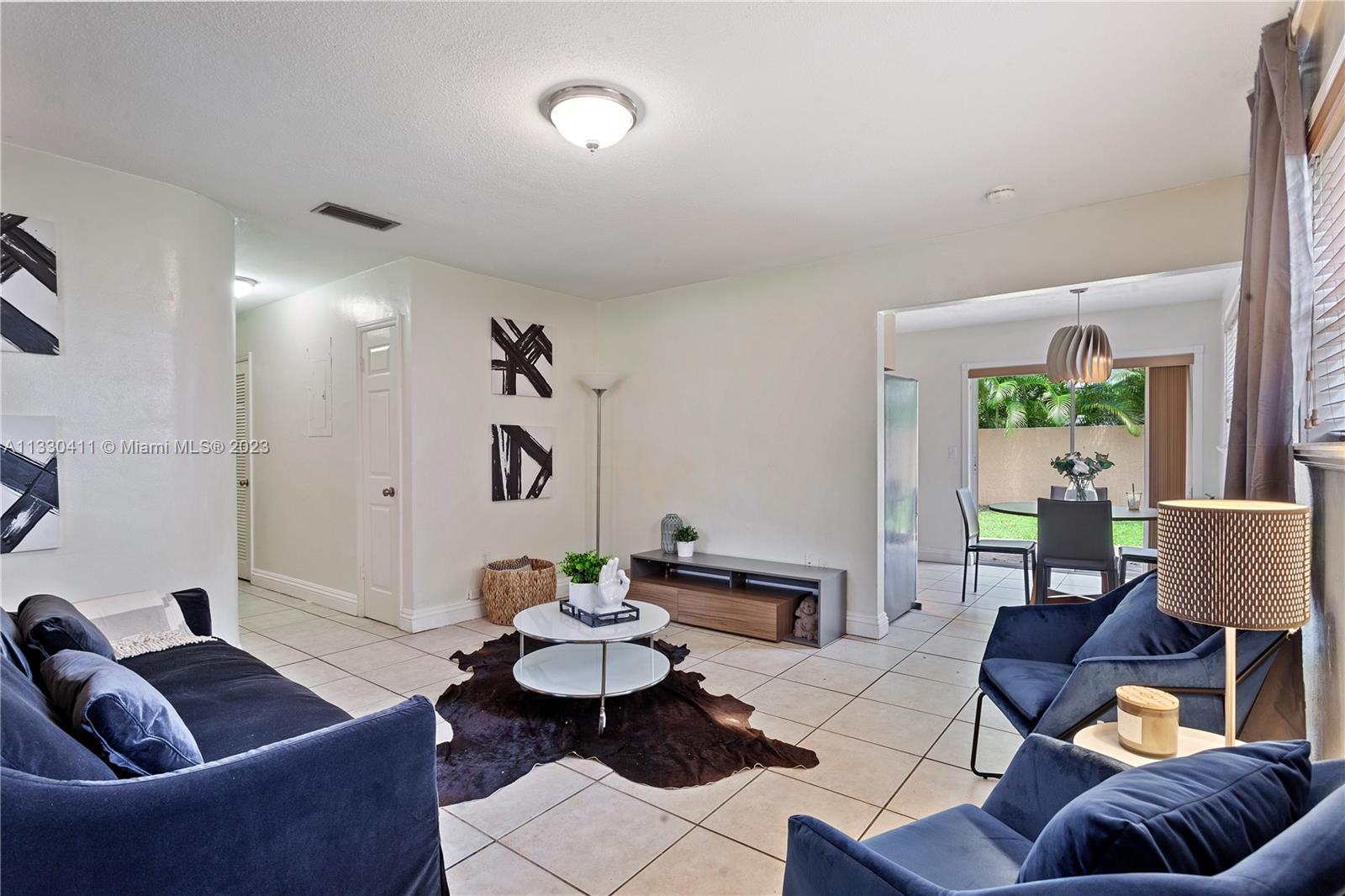 LOCATION! LOCATION! LOCATION! Very Large 2 bedroom/1 Bathroom apartment walking distance from Coco Walk, restaurants and shops in the heart of Coconut Grove. The apartment has a private backyard as well! Parking for 2 cars! Available for short term rental as well.