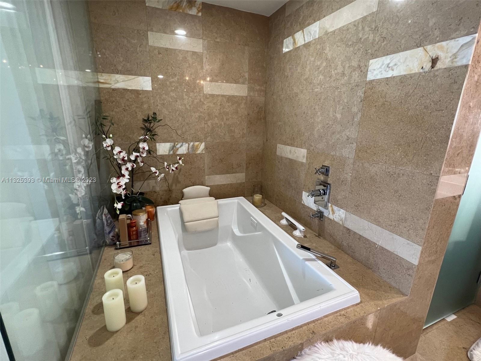 Listing Photo 12