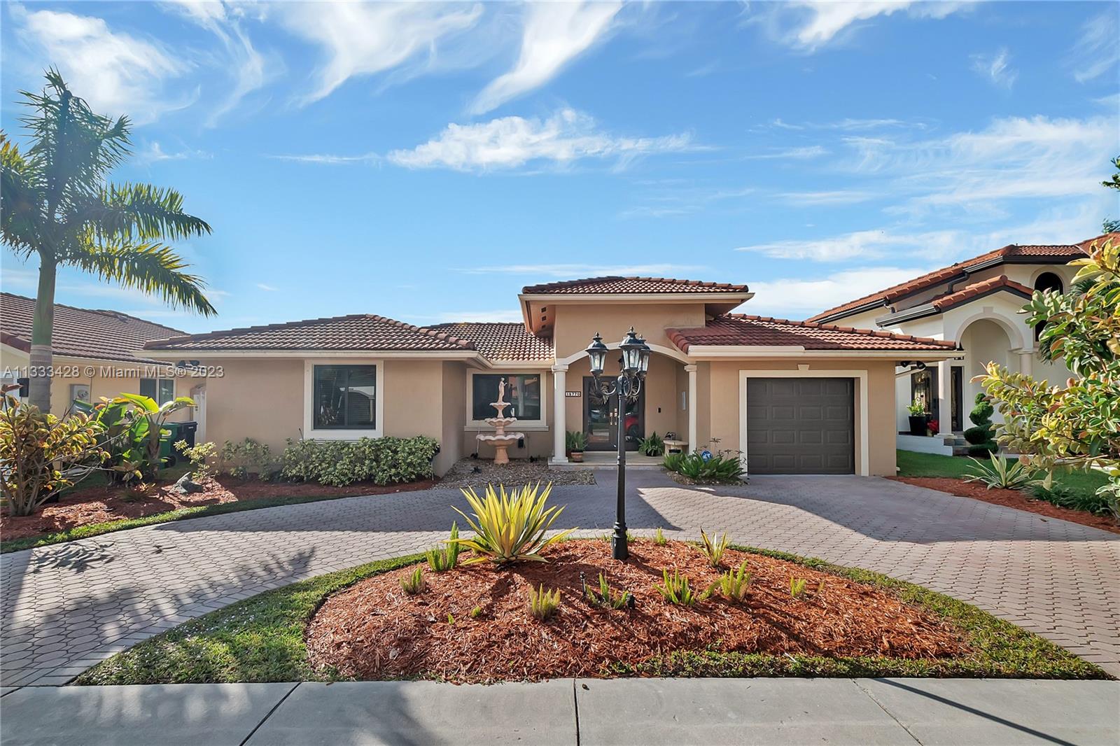 15770 SW 42nd Ter, Miami, FL 33185, MLS A11333428 - $685,000