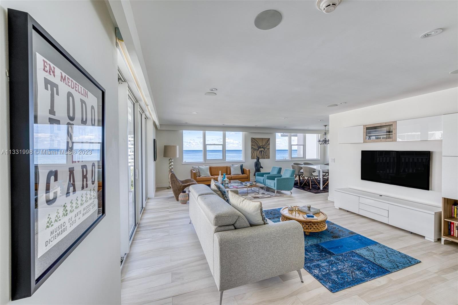 Double Living Room and L-Shaped living-dining
